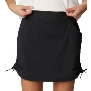 COLUMBIA Marina Bay Black Skirt  Skort Sz S Pull On Omni Shade Stretch Short NWT
